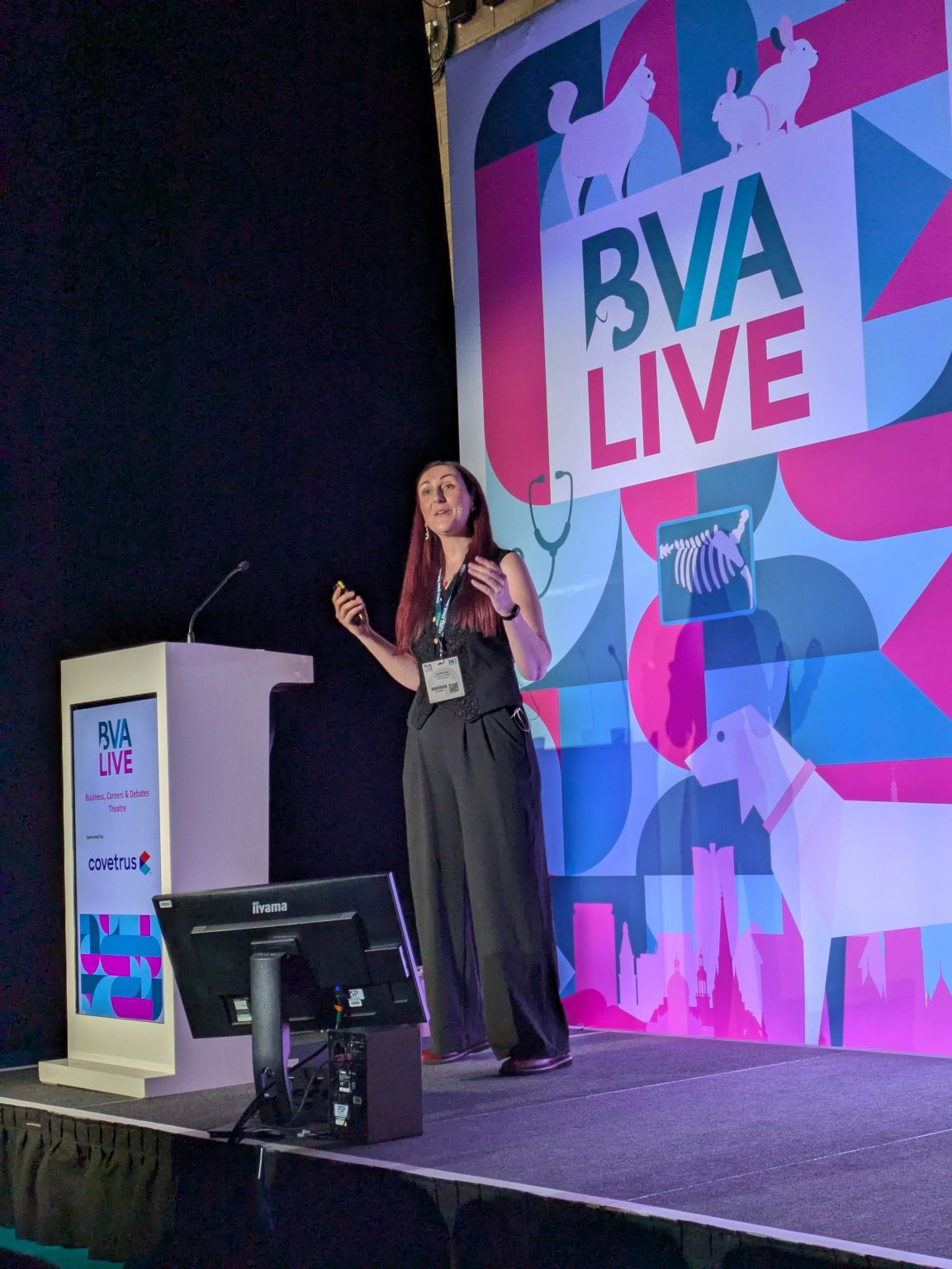 Dr Katie Ford, imposter phenomenon keynote speaker, delivering a keynote at BVA Live