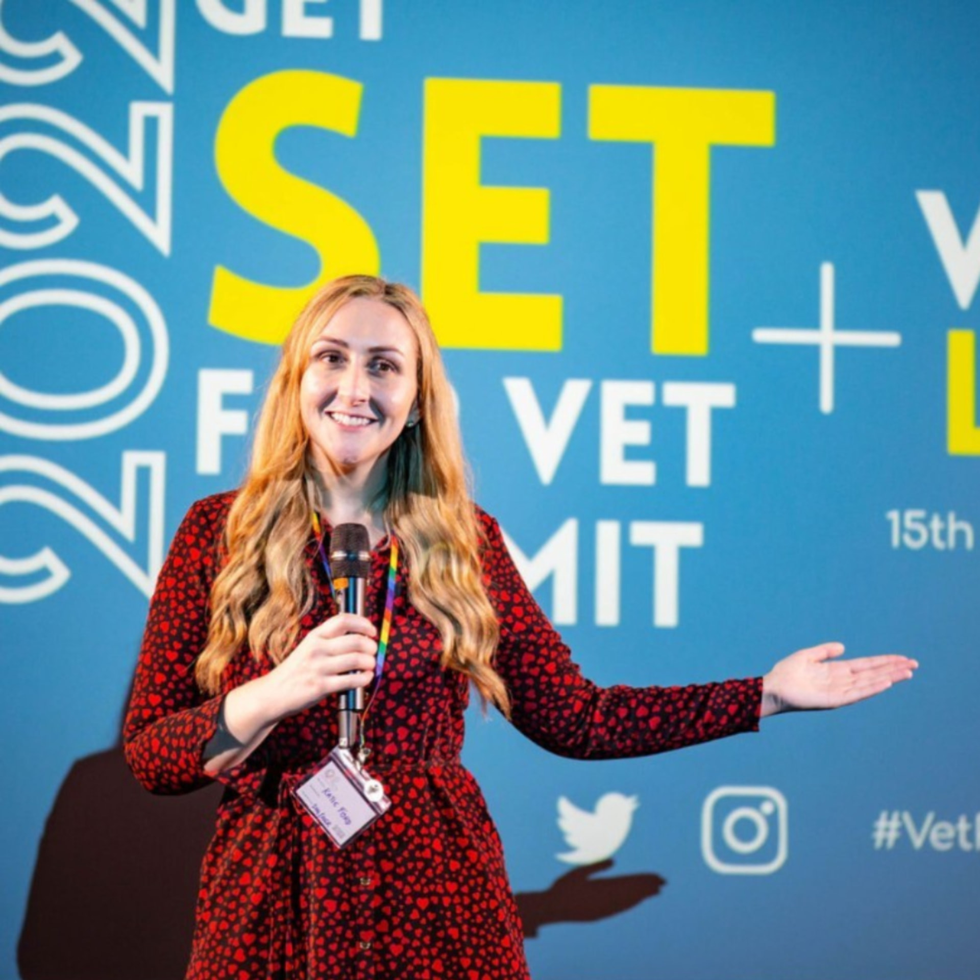 Dr Katie Ford speaking at a veterinary summit